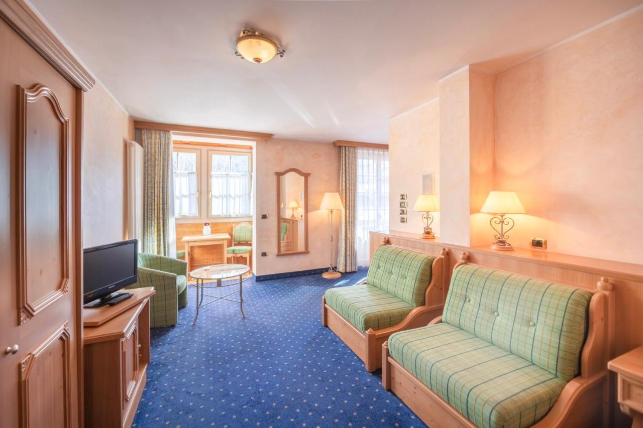 Hotel Relais Orsingher Fiera Di Primiero Esterno foto